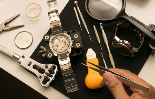How to Change/Replace A Watch Battery - The Guide Sofly